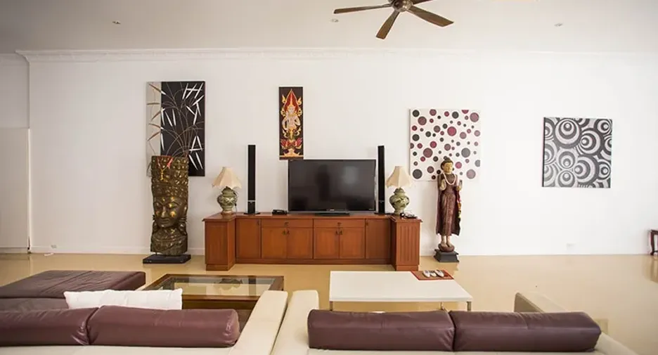 For rent 5 bedrooms house in Bang Lamung, Chonburi
