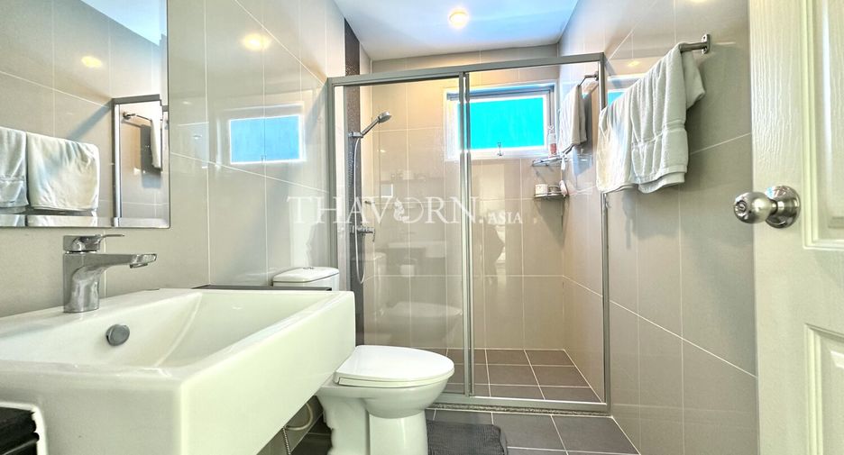 À vendre 2 chambres condo à Jomtien, Pattaya