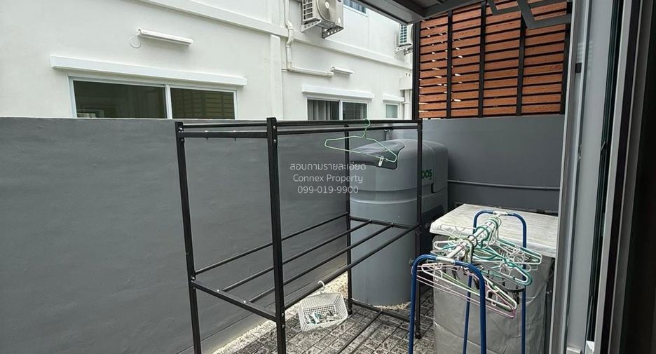 For sale 2 bedrooms townhouse in Phra Samut Chedi, Samut Prakan