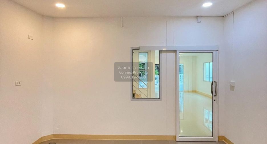 Casa adosada en venta de 4 habitaciones en Bang Bua Thong, Nonthaburi