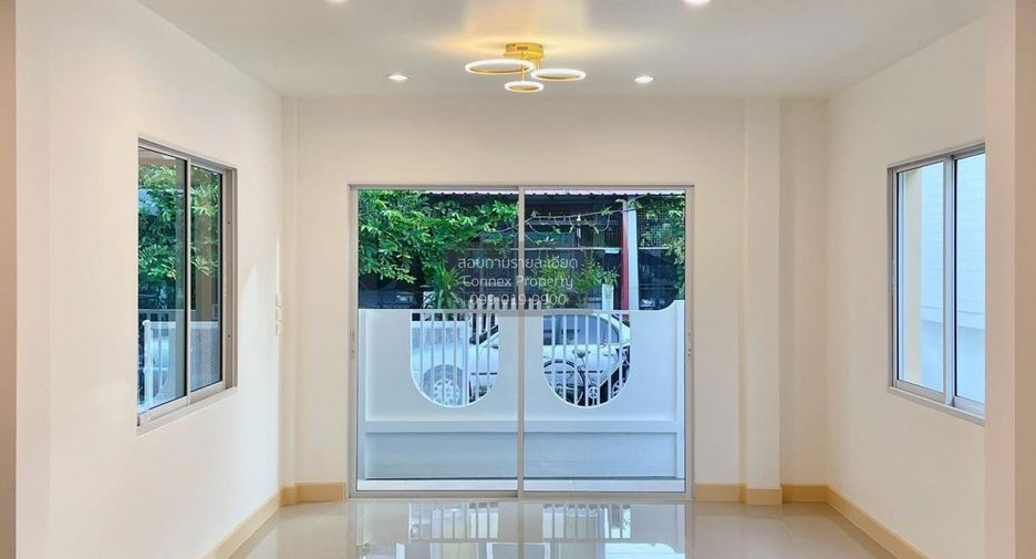 Casa adosada en venta de 4 habitaciones en Bang Bua Thong, Nonthaburi