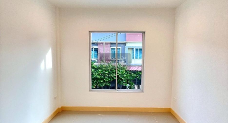 Casa adosada en venta de 4 habitaciones en Bang Bua Thong, Nonthaburi
