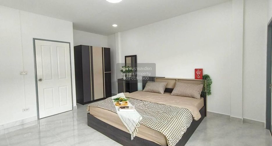 Casa adosada en venta de 2 habitaciones en Khan Na Yao, Bangkok
