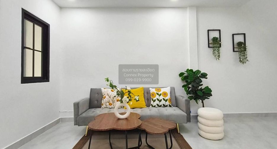 Casa adosada en venta de 2 habitaciones en Khan Na Yao, Bangkok