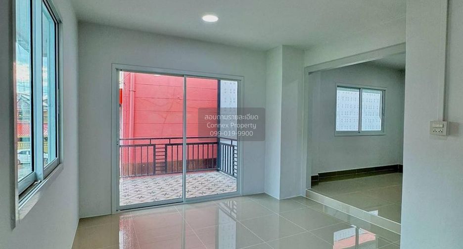 À vendre 3 chambres maison de ville à Bang Bua Thong, Nonthaburi