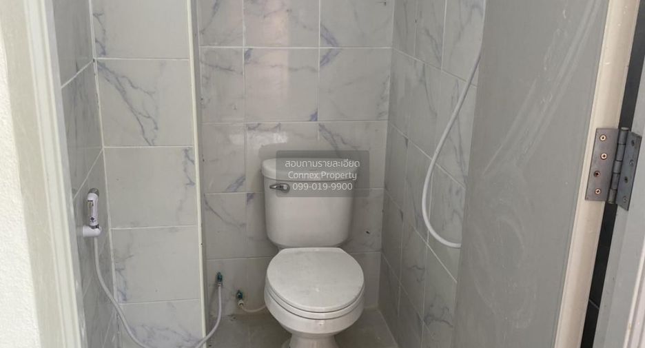 For sale 2 bedrooms townhouse in Tha Yang, Phetchaburi