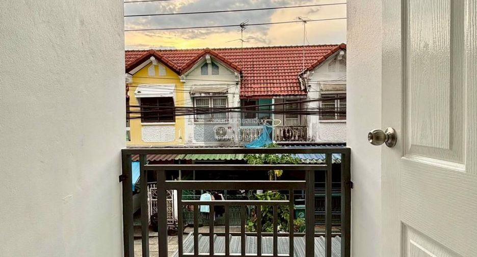Casa adosada en venta de 2 habitaciones en Bang Bua Thong, Nonthaburi