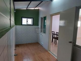 Casa adosada en venta de 3 habitaciones en Bang Khun Thian, Bangkok