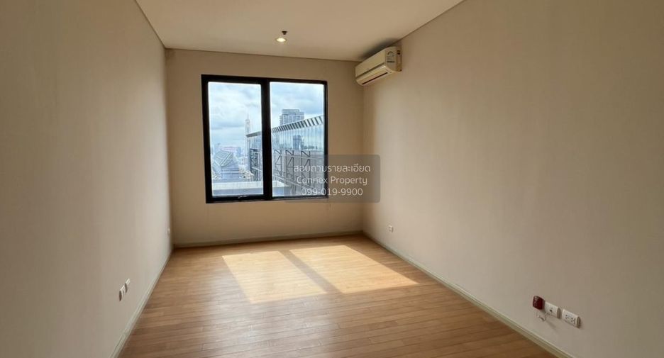For sale 5 bedrooms condo in Watthana, Bangkok
