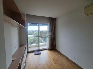 For sale 1 Beds condo in Phra Khanong, Bangkok