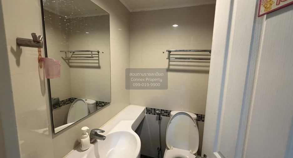 For sale 2 bedrooms condo in Yan Nawa, Bangkok