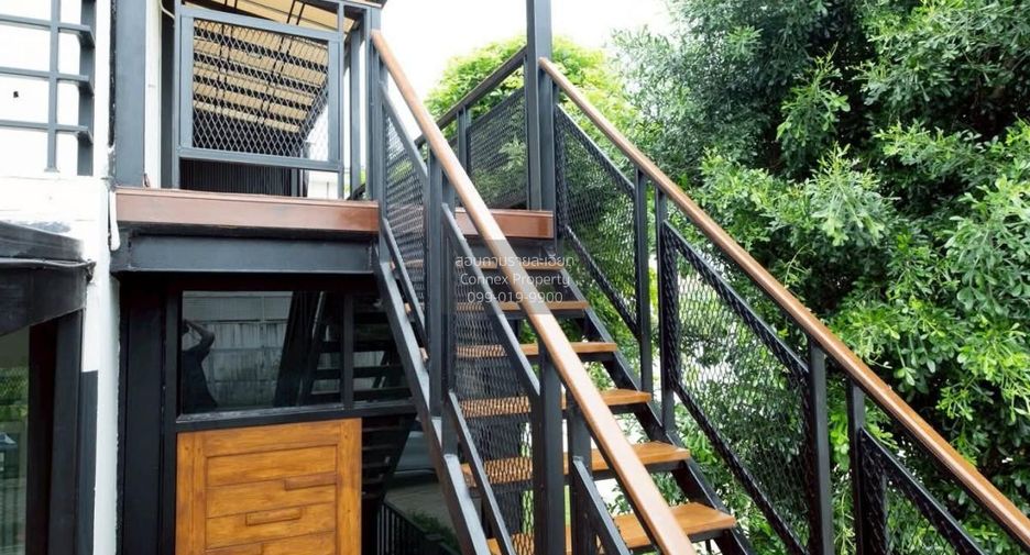 For sale 4 bedrooms townhouse in Bang Phli, Samut Prakan