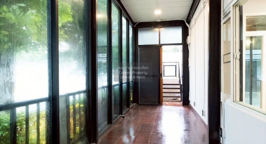 For sale 4 bedrooms townhouse in Bang Phli, Samut Prakan