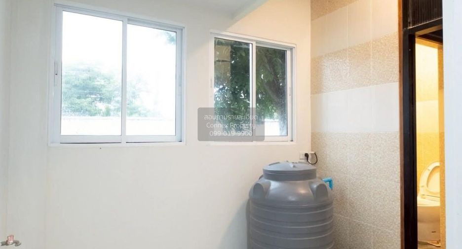 For sale 4 bedrooms townhouse in Bang Phli, Samut Prakan