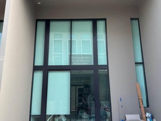 For sale 3 bedrooms townhouse in Bang Khae, Bangkok