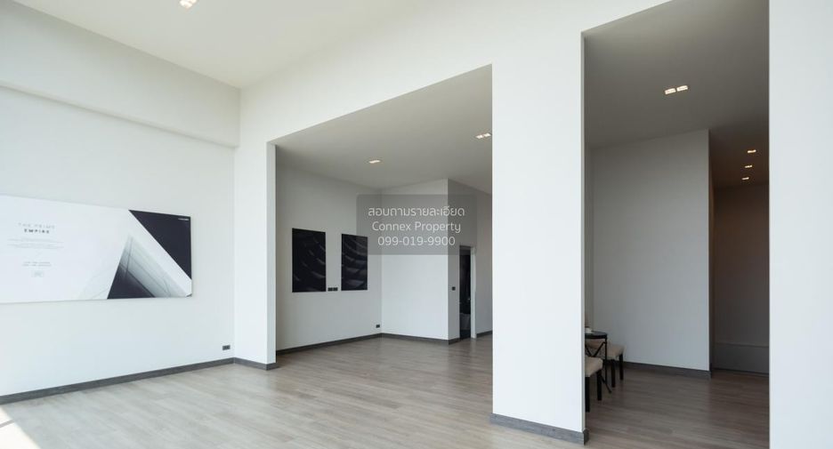 For sale 5 bedrooms townhouse in Bang Kapi, Bangkok