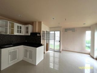 出售 1 卧室 公寓 在 Min Buri, 曼谷