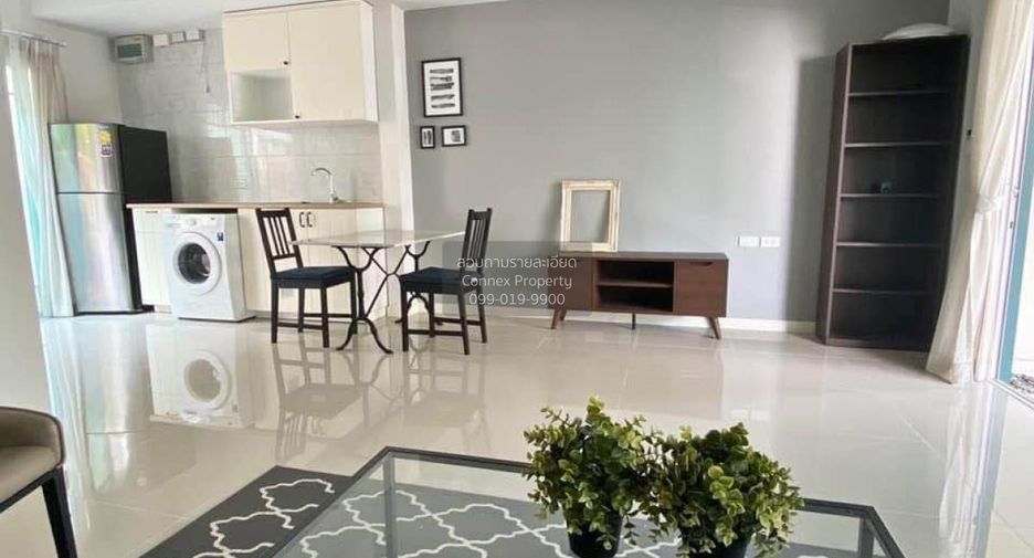 For rent 2 bedrooms townhouse in Bang Phli, Samut Prakan