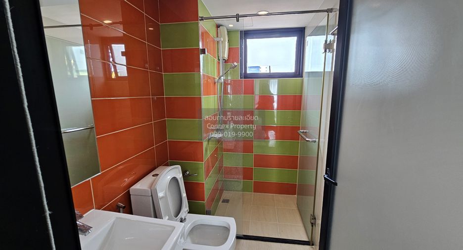 For rent 2 bedrooms condo in Bang Na, Bangkok