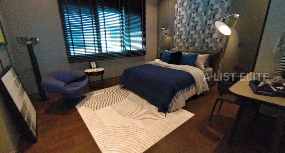 For sale 6 bedrooms house in Thawi Watthana, Bangkok