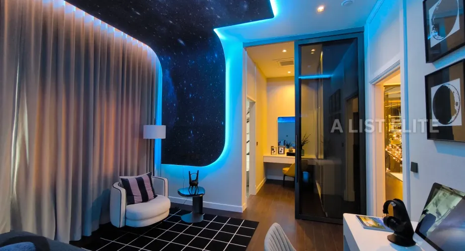 For sale 5 bedrooms house in Thawi Watthana, Bangkok