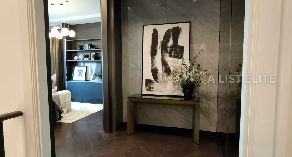 For sale 5 bedrooms house in Thawi Watthana, Bangkok