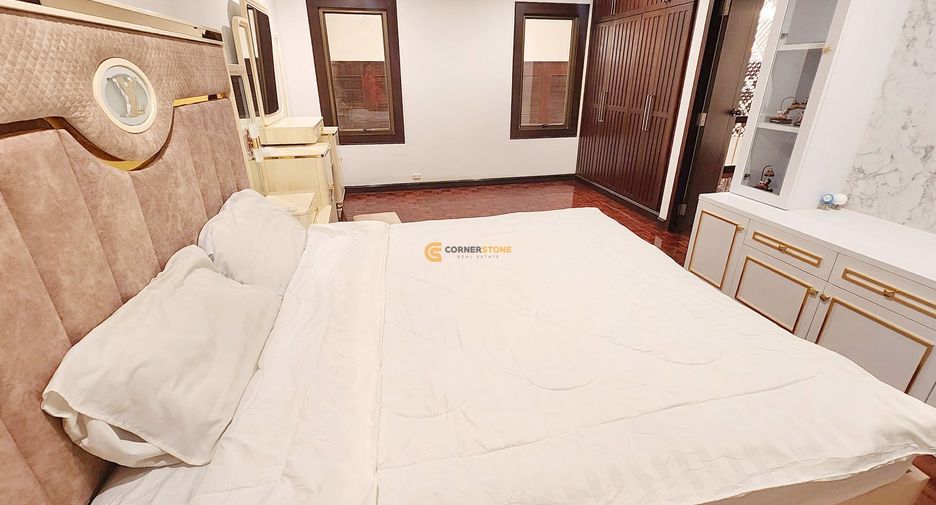 For rent 3 bedrooms condo in Bang Lamung, Chonburi
