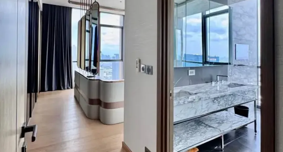 À vendre 3 chambres condo à Watthana, Bangkok