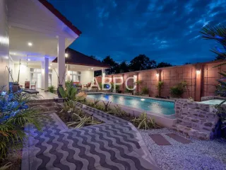 For Rent 5 Bedroom House In Bang Lamung, Chonburi