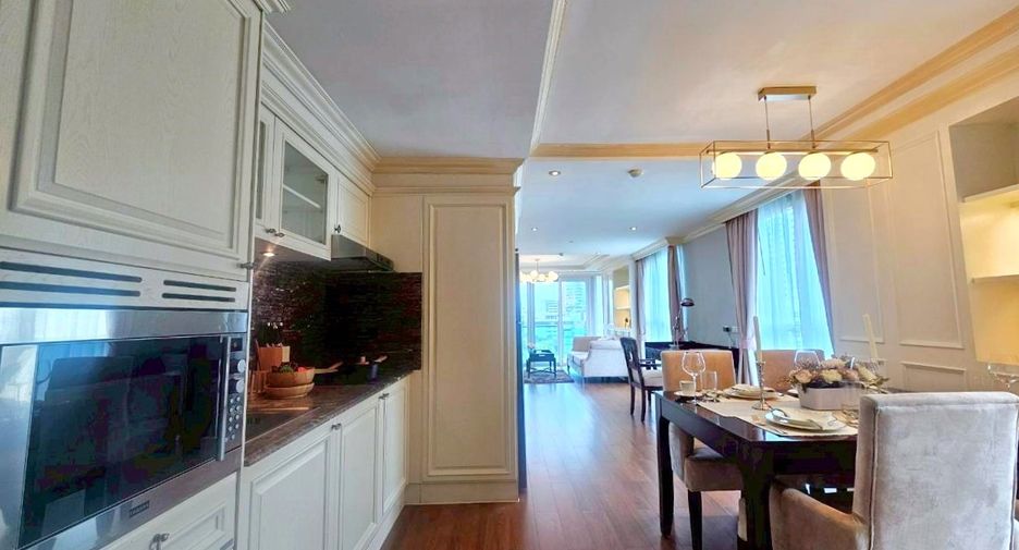 For rent 2 bedrooms condo in Watthana, Bangkok
