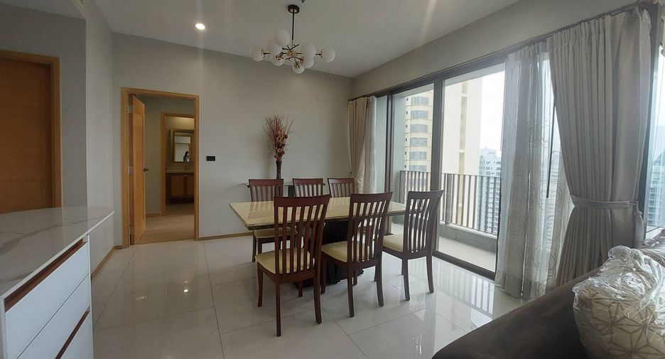 For rent 2 bedrooms condo in Khlong Toei, Bangkok
