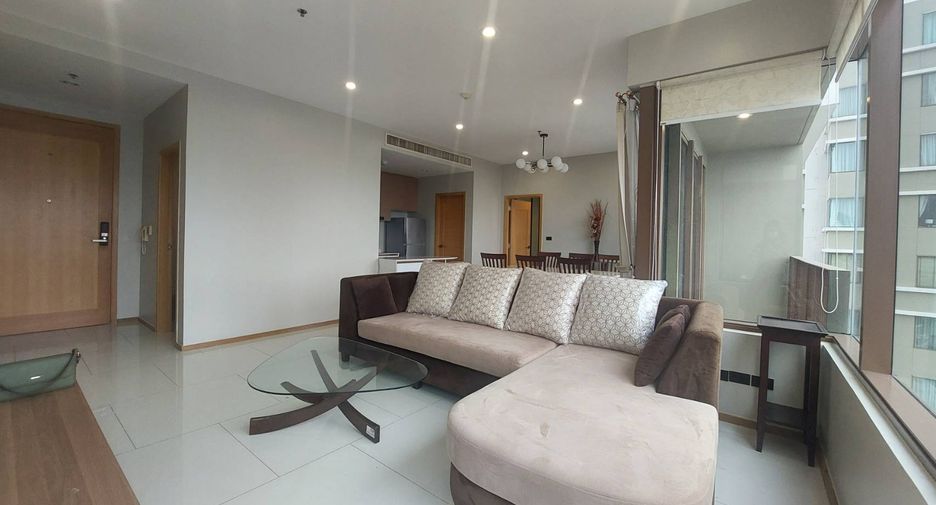 For rent 2 bedrooms condo in Khlong Toei, Bangkok