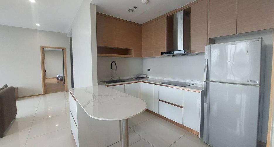 For rent 2 bedrooms condo in Khlong Toei, Bangkok