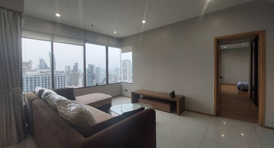 For rent 2 bedrooms condo in Khlong Toei, Bangkok
