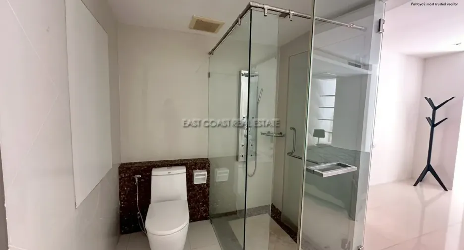 For rent and for sale 1 bed condo in Bang Lamung, Chonburi