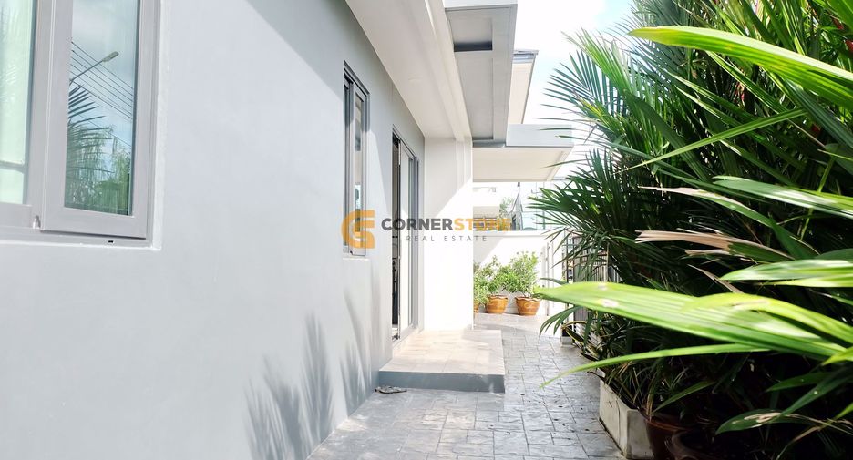 For rent and for sale 3 bedrooms house in Bang Lamung, Chonburi