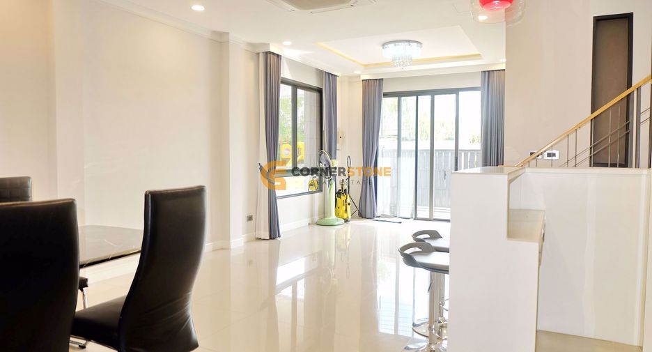 For rent and for sale 3 bedrooms house in Bang Lamung, Chonburi