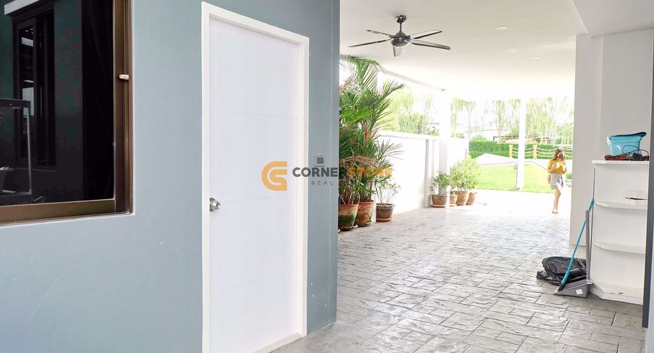 For rent and for sale 3 bedrooms house in Bang Lamung, Chonburi