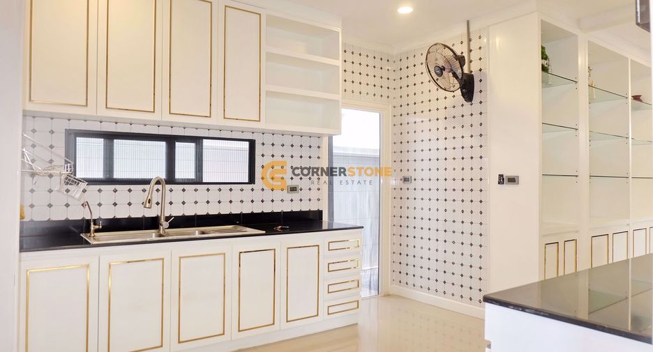 For rent and for sale 3 bedrooms house in Bang Lamung, Chonburi