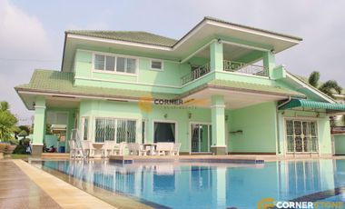 Casa en alquiler de 5 habitaciones en Bang Lamung, Chonburi