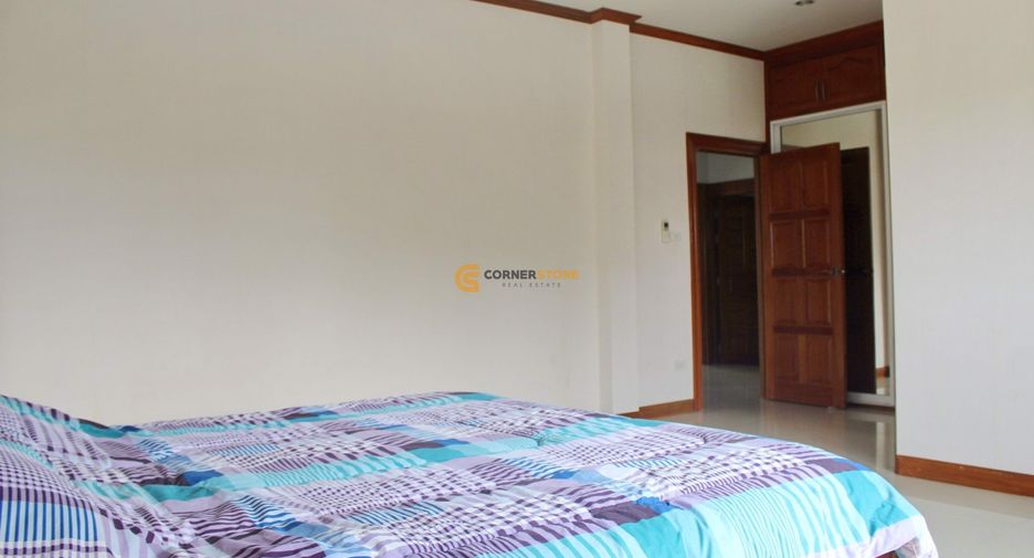 À louer 5 chambres maison à Bang Lamung, Chonburi