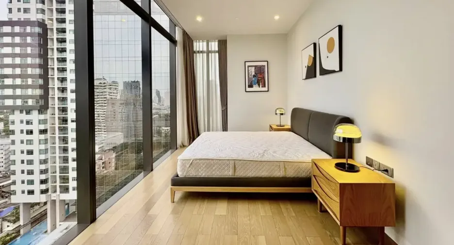 For rent and for sale 2 bedrooms condo in Khlong Toei, Bangkok