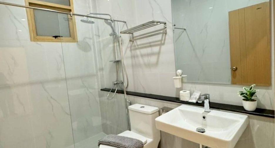 For sale 5 bedrooms house in Bang Lamung, Chonburi