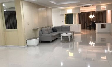 For rent 3 bedrooms condo in Khlong Toei, Bangkok