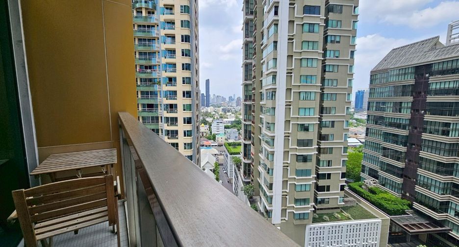 For rent 2 bedrooms condo in Khlong Toei, Bangkok