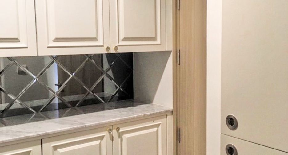 For rent 1 bed condo in Pathum Wan, Bangkok