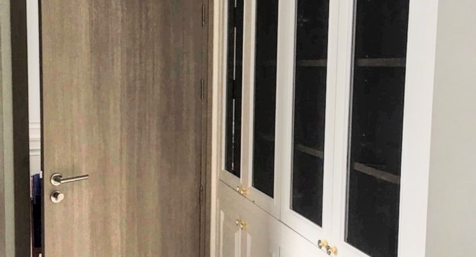 For rent 1 bed condo in Pathum Wan, Bangkok