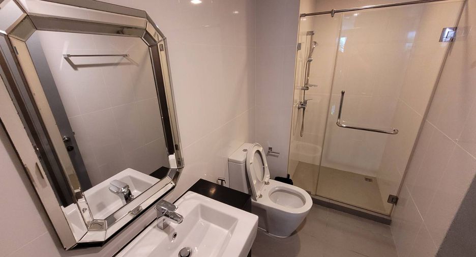 Wohnung zur Miete mit 2 Zimmer in Khlong Toei, Bangkok