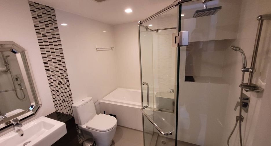 Wohnung zur Miete mit 2 Zimmer in Khlong Toei, Bangkok