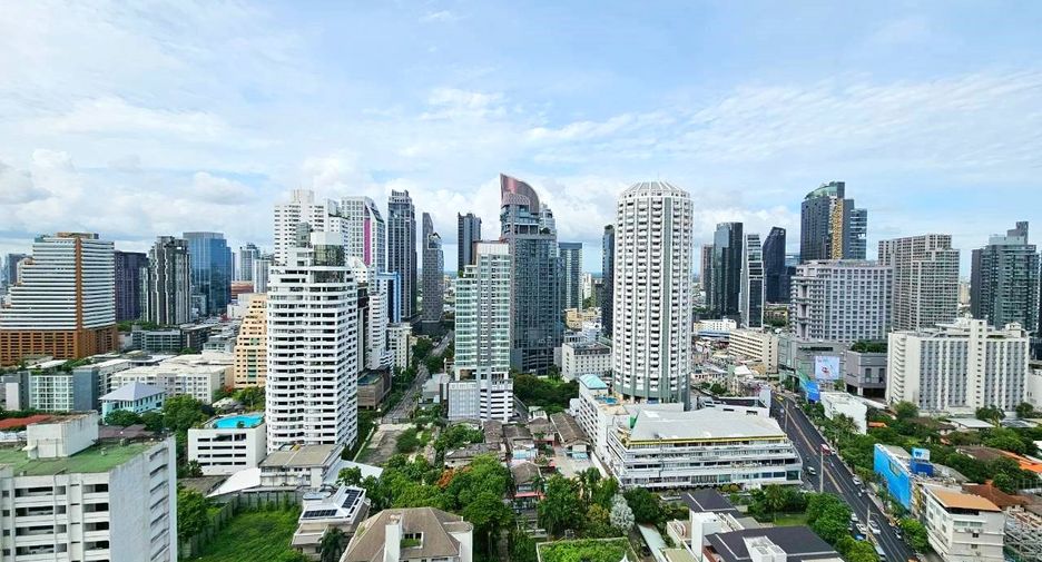 For rent 1 bed condo in Watthana, Bangkok
